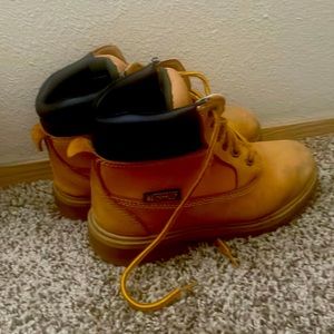 Men’s Snow Boots